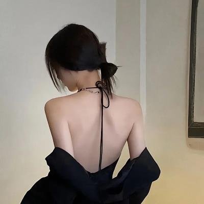 裸女怀春